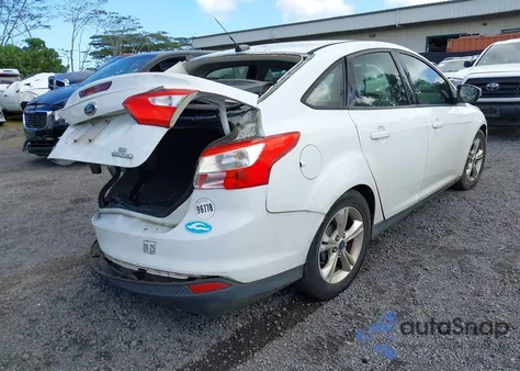 2014 Ford Focus Se z USA, uszkodzony, nr VIN 1FADP3F27EL185862